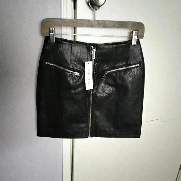Michel Choe Design Skirt Size S NWT - Picture 1 of 6
